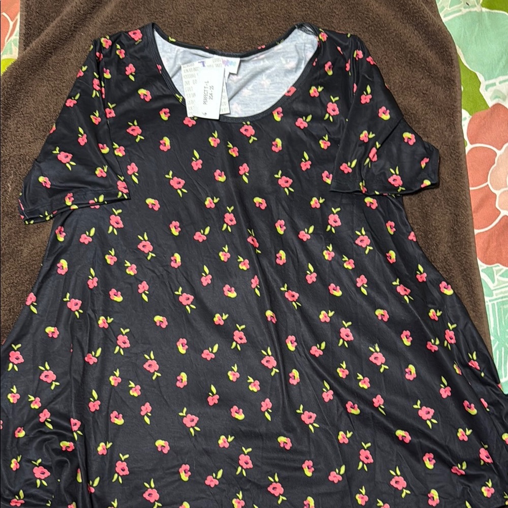 LuLaRoe Black Floral Tunic Top
